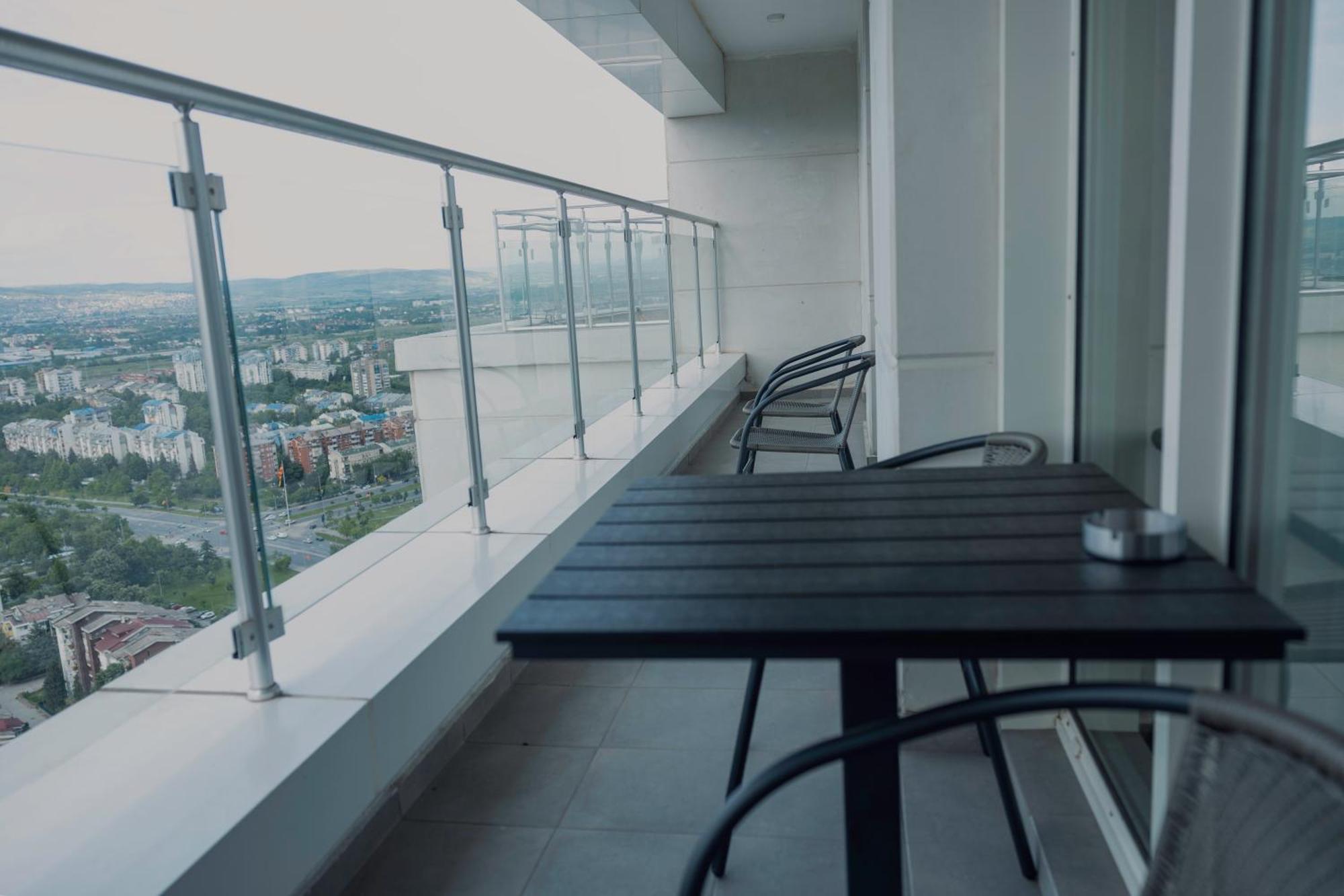 33Rd Floor Twin Apartments In Cevahir Sky City Complex With Pool, Spa, Fitness And Parking Included In Price Скопье Экстерьер фото