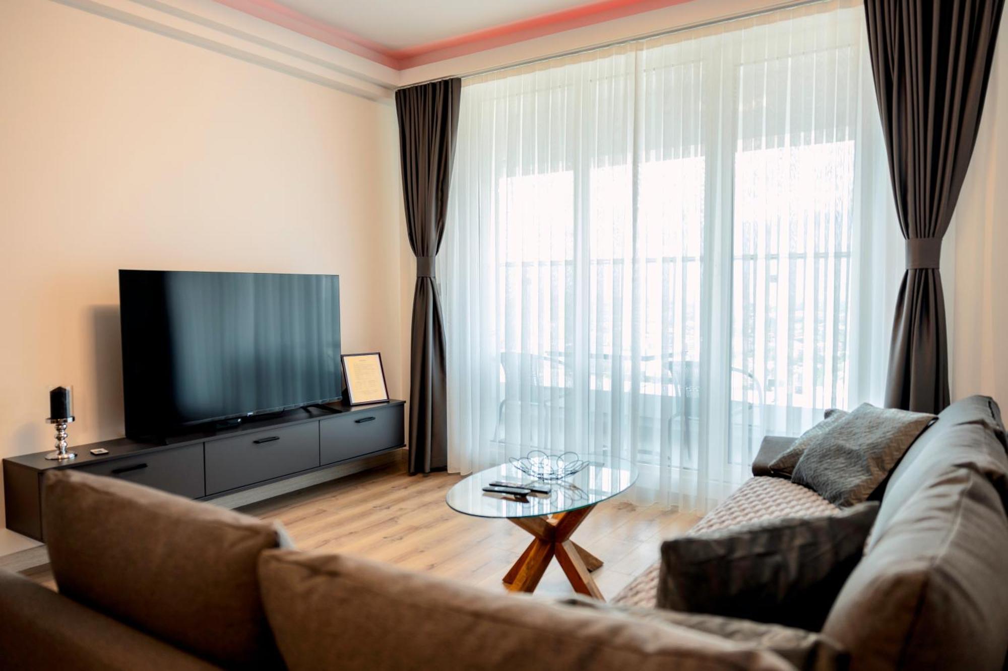 33Rd Floor Twin Apartments In Cevahir Sky City Complex With Pool, Spa, Fitness And Parking Included In Price Скопье Экстерьер фото