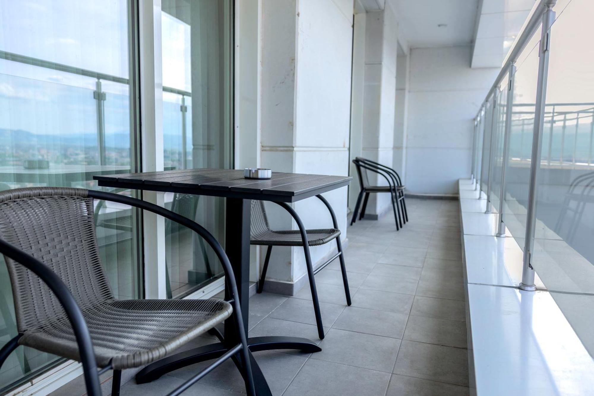 33Rd Floor Twin Apartments In Cevahir Sky City Complex With Pool, Spa, Fitness And Parking Included In Price Скопье Экстерьер фото